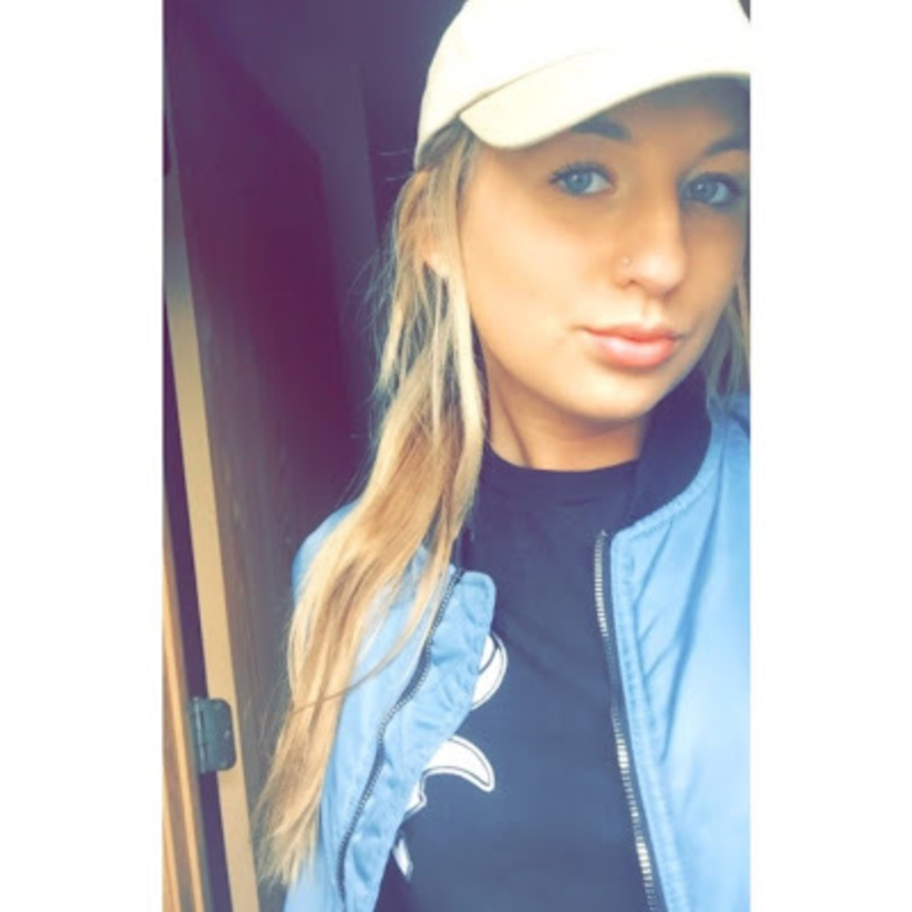 Meet your Posher, Andrea